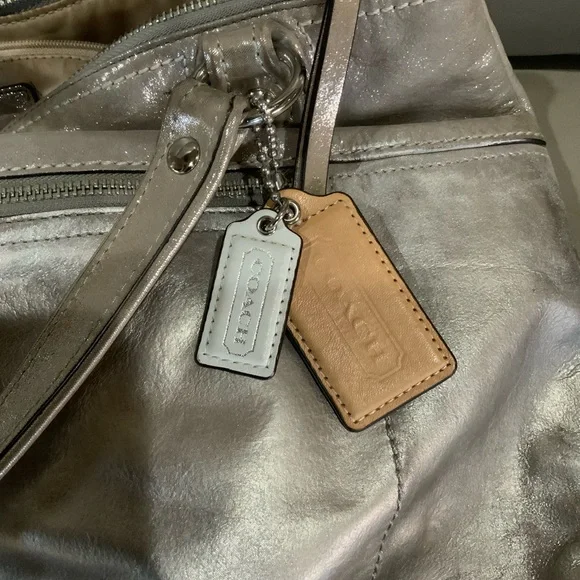 ❤️❤️ Coach Poppy Glam Tote Metallic❤️❤️ - Picture 8 of 9